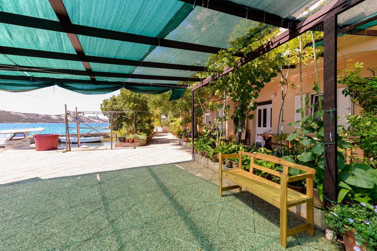 Apartments Amfora - Cozy And Modern Apartments For Up To 15 People, 100M From The Sea And Beach Stara Novalja Exteriér fotografie